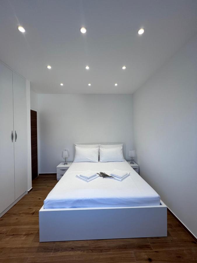 Vila Zrina - Apartmani Trogir Exterior foto