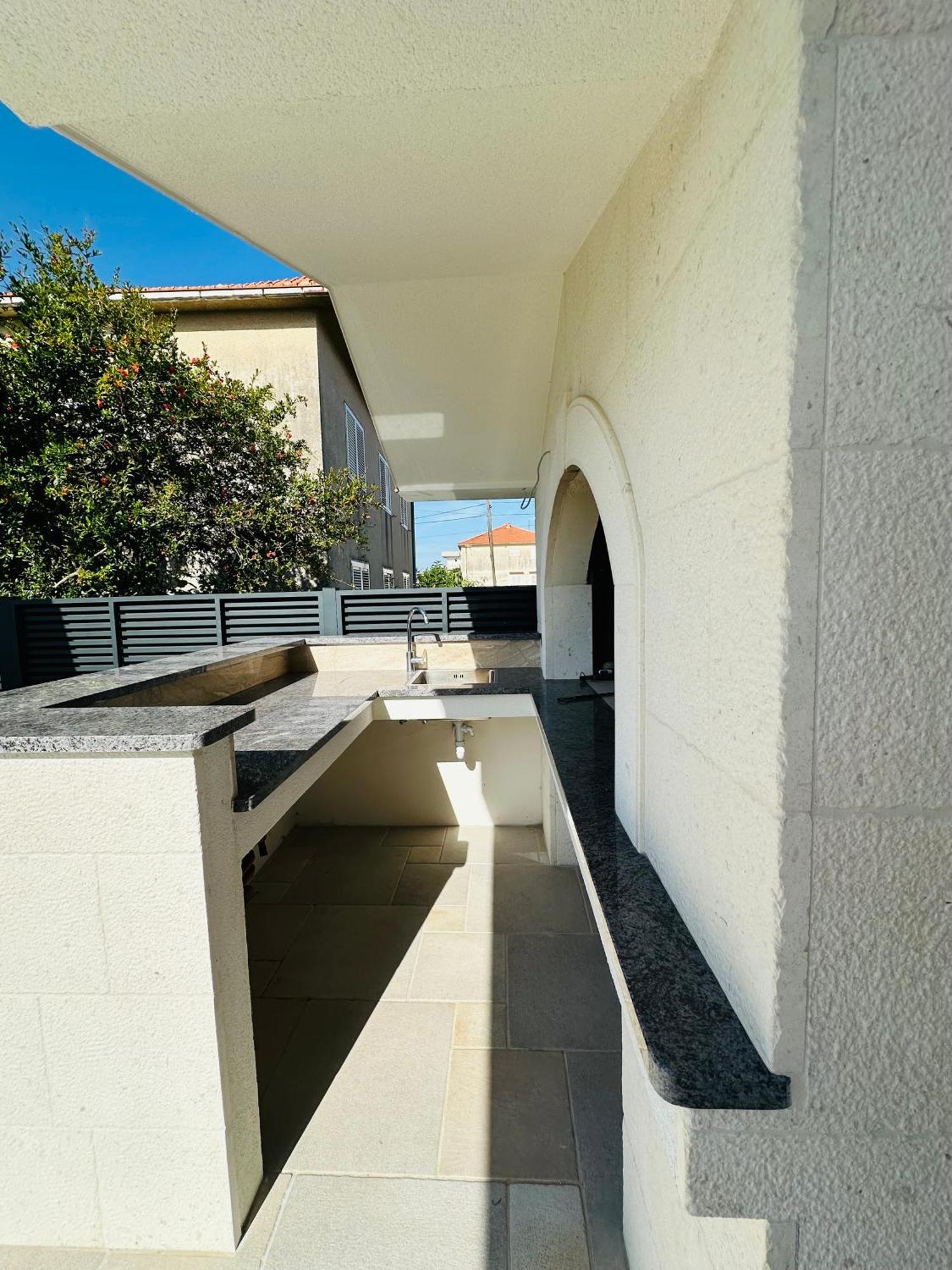 Vila Zrina - Apartmani Trogir Exterior foto